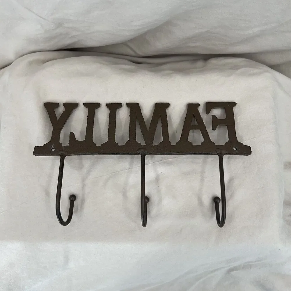 Family Wall Mount Key Coat Accessory Hook 3 Spots 9 by 6‎ Inches Metal